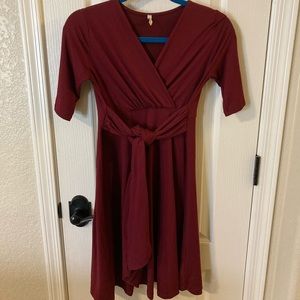 Maternity wrap style dress | dark red | Mother Bee | Size Small